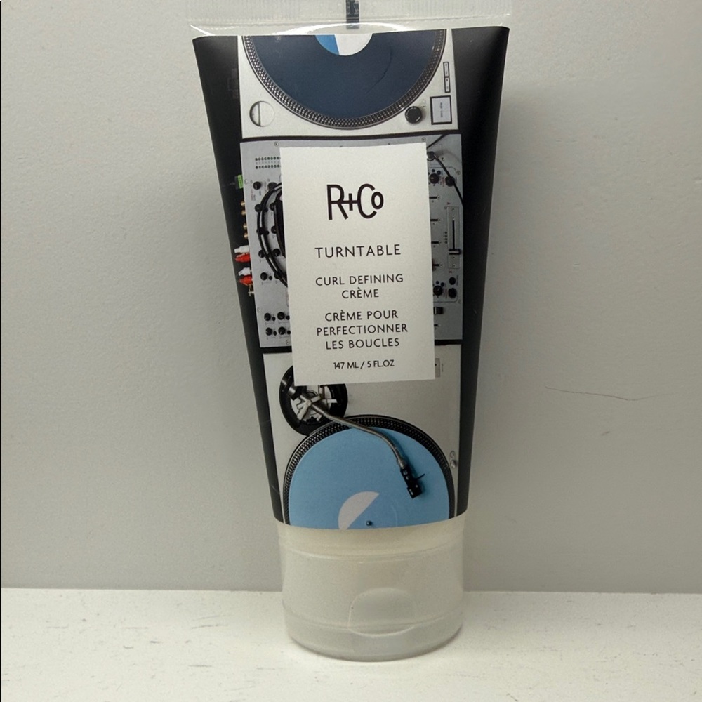 R+Co Turntable Curl Defining Crème with Blue and Black Design